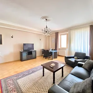 Апартаменты King-size In The Heart Of, Тбилиси