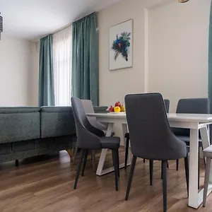 Апартаменты In “green Budapest “, Тбилиси
